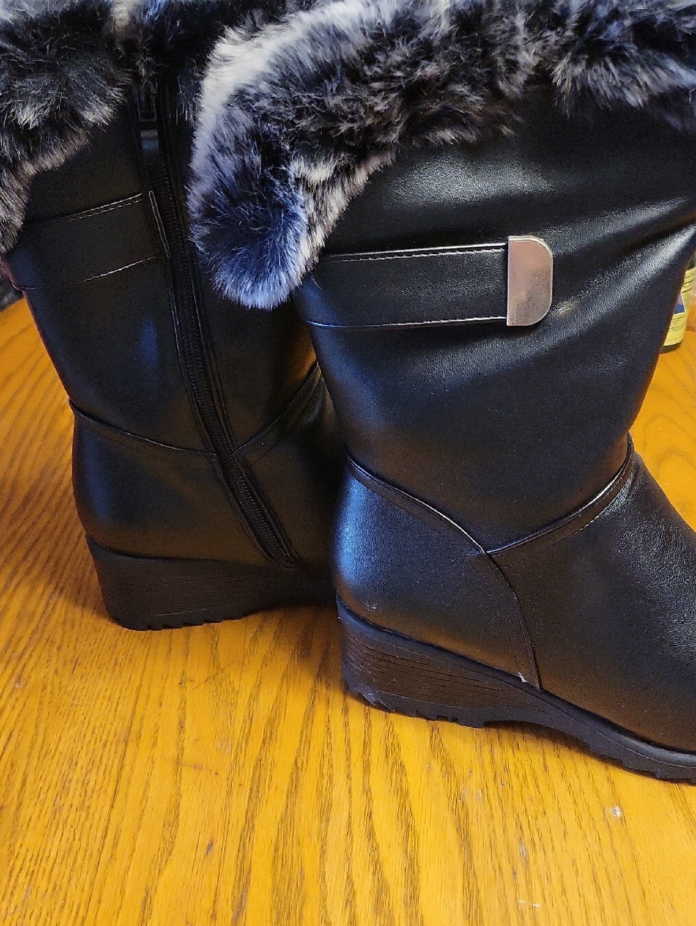 Silver Forest Black Faux-Fur Trim Wedge Winter Boots